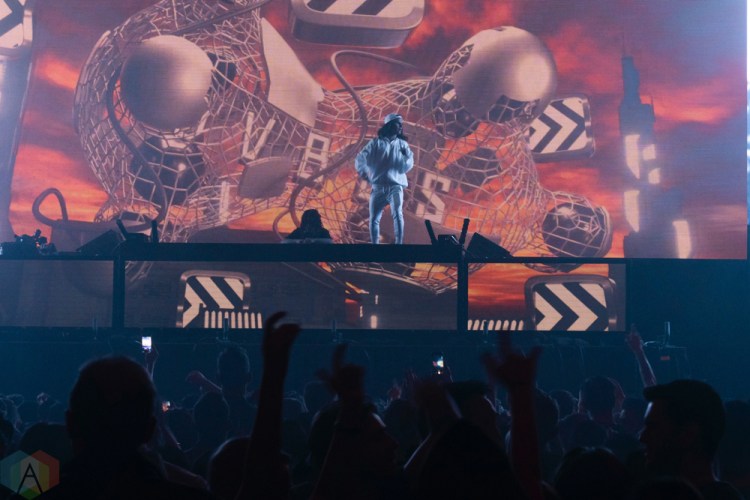 TORONTO, ON - MAY 11: DVBBS performs at iHeartRadio FanFest in Toronto on May 11, 2018. (Photo: Nicole De Khors/Aesthetic Magazine)