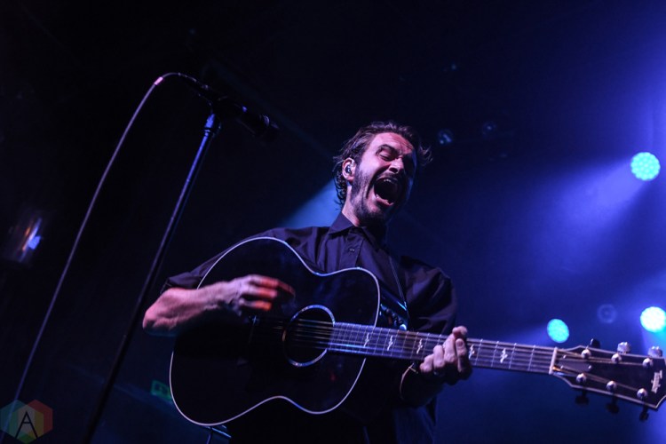 NEW YORK, NY - MAY 15: Editors performs at Irving Plaza in New York City on May 15, 2018. (Photo: Al Mannarino/Aesthetic Magazine)
