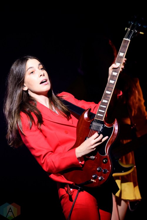 TORONTO, ON - MAY 07: Haim performs at Massey Hall in Toronto on May 07, 2018. (Photo: Julian Avram/Aesthetic Magazine)