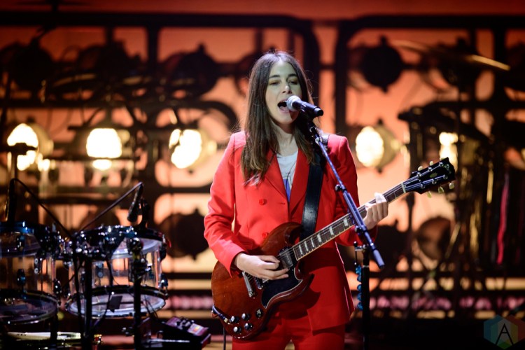 TORONTO, ON - MAY 07: Haim performs at Massey Hall in Toronto on May 07, 2018. (Photo: Julian Avram/Aesthetic Magazine)