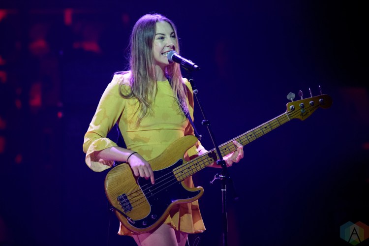 TORONTO, ON - MAY 07: Haim performs at Massey Hall in Toronto on May 07, 2018. (Photo: Julian Avram/Aesthetic Magazine)