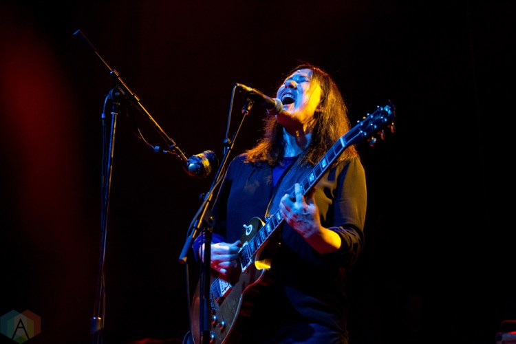 TORONTO, ON - MAY 06: The Breeders perform at Phoenix Concert Theatre in Toronto on May 06, 2018. (Photo: Brendan Albert/Aesthetic Magazine)