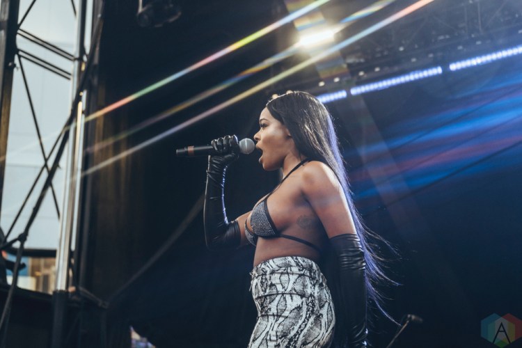 TORONTO, ON - JUNE 15: Azealia Banks performs at Yonge-Dundas Square in Toronto during NXNE on June 15, 2018. (Photo: Nicole De Khors/Aesthetic Magazine)