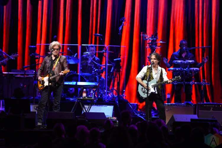 TORONTO, ON - JUNE 05: Daryl Hall and John Oates perform at Air Canada Centre in Toronto on June 05, 2018. (Photo: Jaime Espinoza/Aesthetic Magazine)