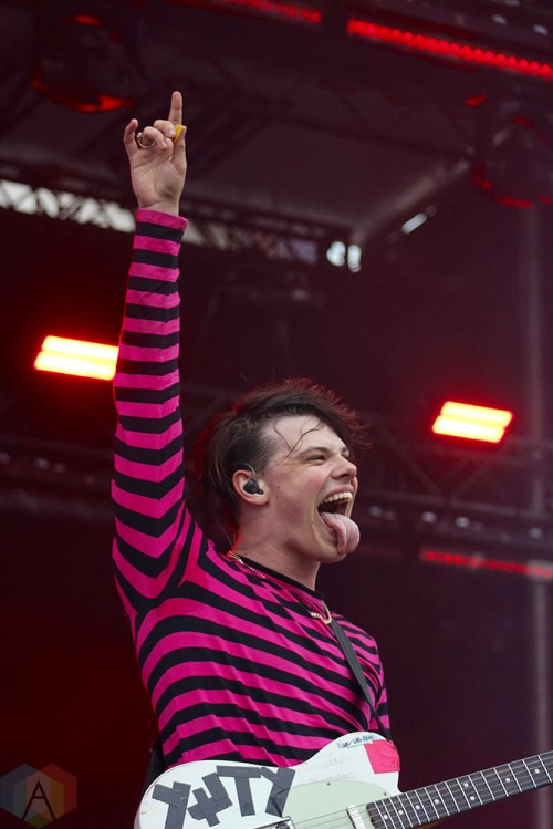 TORONTO, ON - JUNE 16: Yungblud performs at NXNE 2018 at Yonge-Dundas Square in Toronto on June 16, 2018. (Photo: Curtis Sindrey/Aesthetic Magazine)