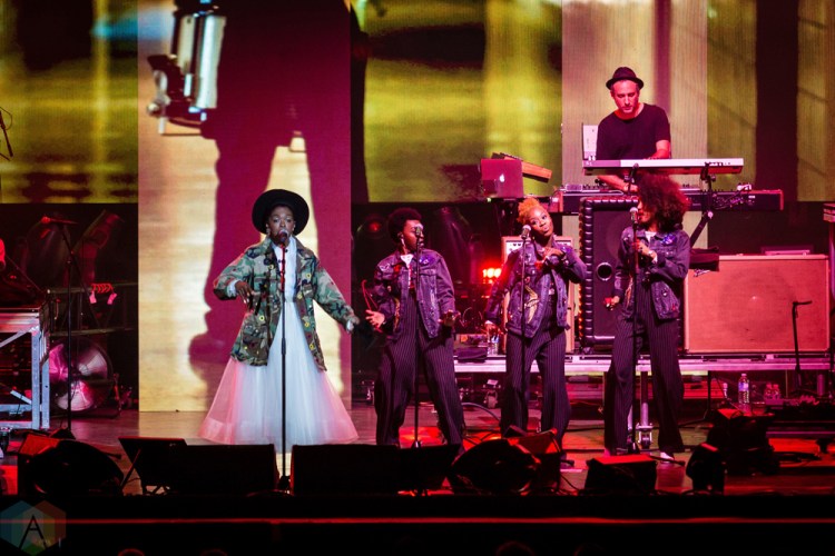 TORONTO, ON - JULY 18: Lauryn Hill performs at Budweiser Stage in Toronto on July 18, 2018. (Photo: Anton Mak/Aesthetic Magazine)