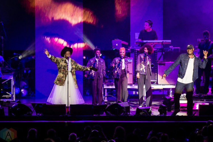 TORONTO, ON - JULY 18: Lauryn Hill performs at Budweiser Stage in Toronto on July 18, 2018. (Photo: Anton Mak/Aesthetic Magazine)
