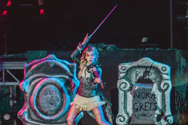 TORONTO, ON - JULY 27: Lindsey Stirling performs at Budweiser Stage in Toronto on July 27, 2018. (Photo: Joanna Glezakos/Aesthetic Magazine)