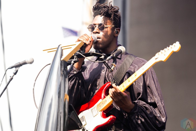 CHICAGO, IL - JULY 21: Moses Sumney performs at Pitchfork Music Festival in Chicago on July 21, 2018. (Photo: Katie Kuropas/Aesthetic Magazine)