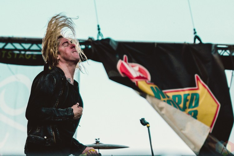 TORONTO, ON - JULY 17: Underoath performs at Warped Tour at Echo Beach in Toronto on July 17, 2018. (Photo: Joanna Glezakos/Aesthetic Magazine)