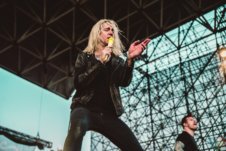 TORONTO, ON - JULY 17: Underoath performs at Warped Tour at Echo Beach in Toronto on July 17, 2018. (Photo: Joanna Glezakos/Aesthetic Magazine)