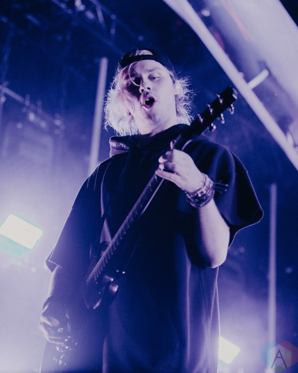 TORONTO, ON - AUGUST 27: 5 Seconds of Summer performs at Echo Beach in Toronto, Ontario on August 27, 2018. (Photo: Jenna Hum/Aesthetic Magazine)