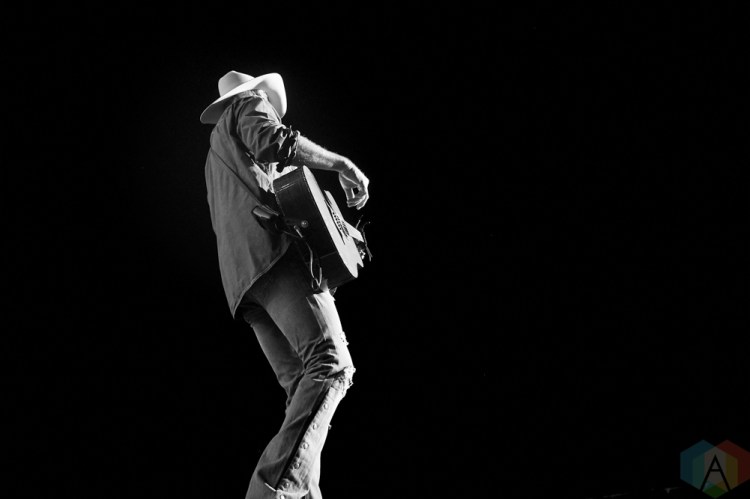 ORO-MEDONTE, ON - AUGUST 11: Alan Jackson performs at Boots And Hearts Music Festival at Burl's Creek in Oro-Medonte, ON on August 11, 2018. (Photo: Morgan Harris/Aesthetic Magazine)