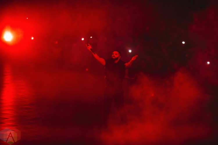 TORONTO, ON - AUGUST 21: Drake performs at Scotiabank Arena in Toronto on August 21, 2018. (Photo: Stephan Ordonez/Aesthetic Magazine)