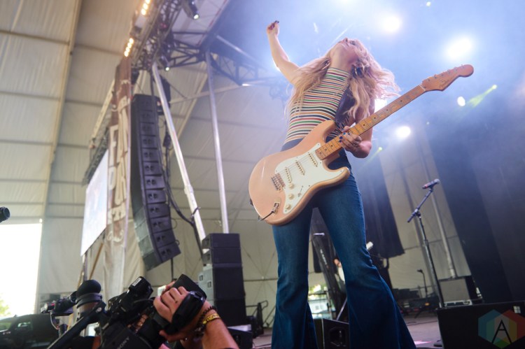 ORO-MEDONTE, ON - AUGUST 12: Lindsay Ell performs at Boots And Hearts Music Festival at Burl's Creek in Oro-Medonte, ON on August 12, 2018. (Photo: Morgan Harris/Aesthetic Magazine)