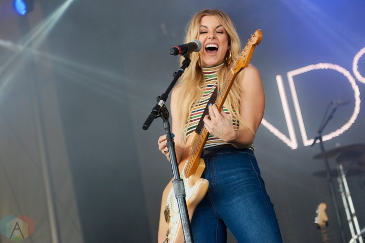 ORO-MEDONTE, ON - AUGUST 12: Lindsay Ell performs at Boots And Hearts Music Festival at Burl's Creek in Oro-Medonte, ON on August 12, 2018. (Photo: Morgan Harris/Aesthetic Magazine)