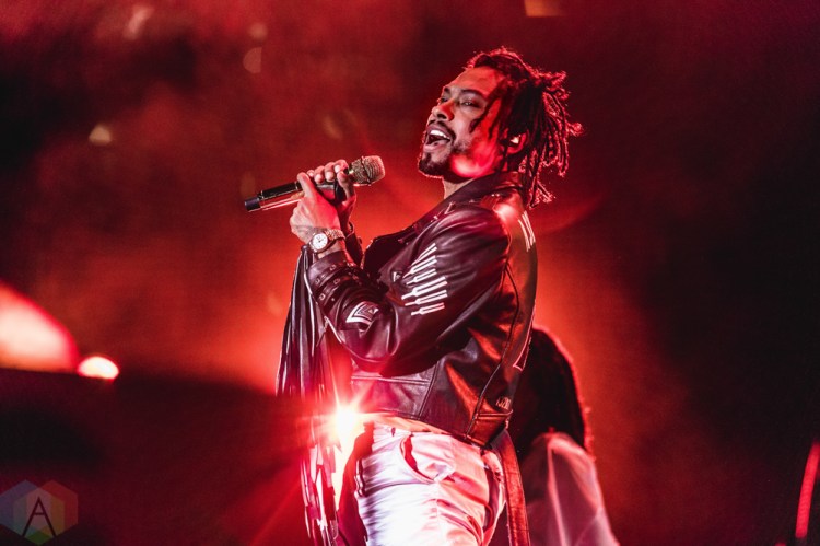 TORONTO, ON - AUGUST 26: MIguel performs at Echo Beach in Toronto on August 26, 2018. (Photo: Anton Mak/Aesthetic Magazine)