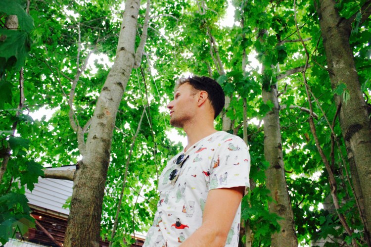 ELORA, ON - AUGUST 19: Rich Aucoin poses for a portrait at Riverfest Elora in Elora, Ontario on August 19, 2018. (Photo: Curtis Sindrey/Aesthetic Magazine)