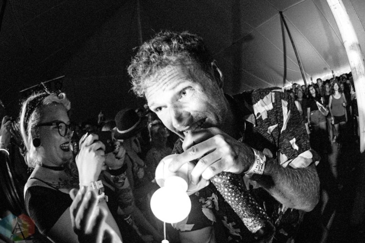 ELORA, ON - AUGUST 19: Rich Aucoin performs at Riverfest Elora in Elora, Ontario on August 19, 2018. (Photo: Morgan Harris/Aesthetic Magazine)