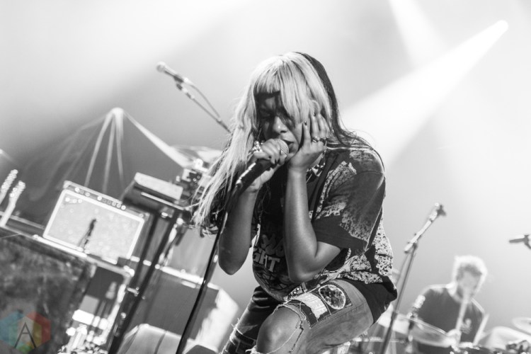 MANCHESTER, UK - SEPTEMBER 08: Ecca Vandal performs at O2 Apollo Manchester in Manchester, UK on September 08, 2018. (Photo: Priti Shikotra/Aesthetic Magazine)