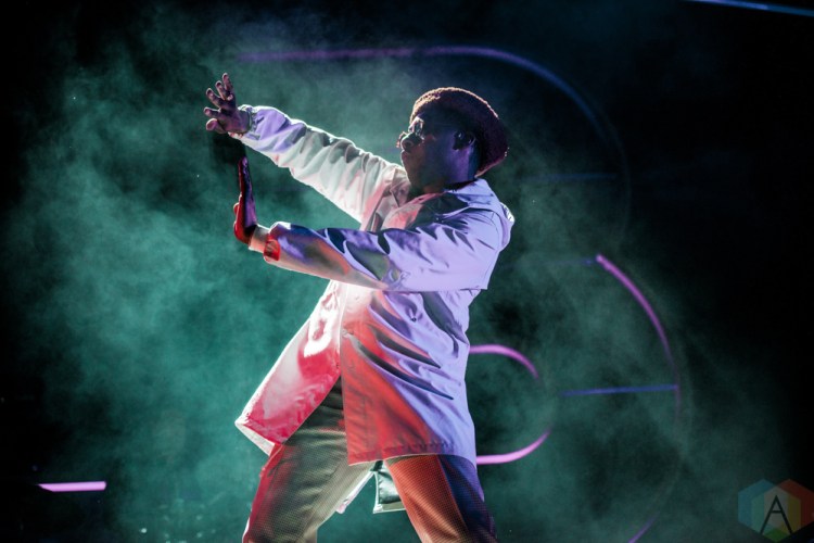 TORONTO, ON - SEPTEMBER 27: Leon Bridges performs at Echo Beach in Toronto on September 27, 2018. (Photo: Joanna Glezakos/Aesthetic Magazine)