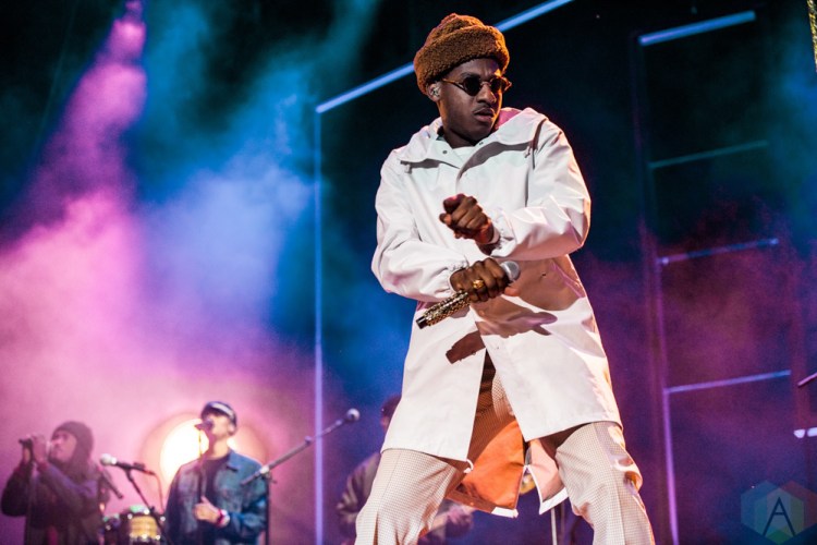 TORONTO, ON - SEPTEMBER 27: Leon Bridges performs at Echo Beach in Toronto on September 27, 2018. (Photo: Joanna Glezakos/Aesthetic Magazine)