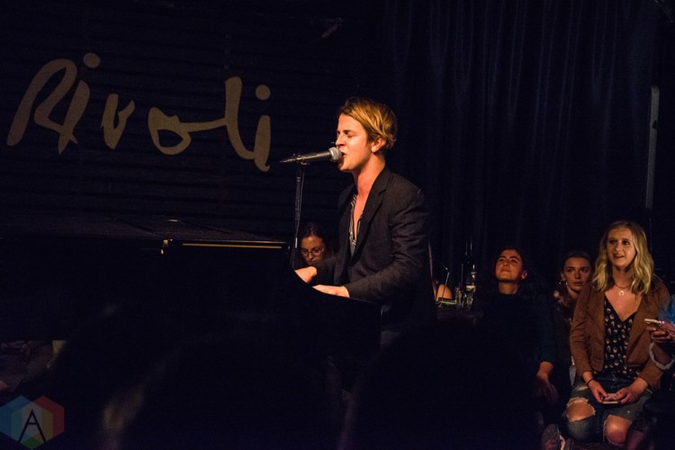 TORONTO, ON - SEPTEMBER 19: Tom Odell performs at Rivoli in Toronto on September 19, 2018. (Photo: Morgan Hotston/Aesthetic Magazine)