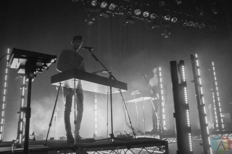 VANCOUVER, BC - OCTOBER 02: Eden performs at Vogue Theatre in Vancouver on October 02, 2018. (Photo: Emily Chin/Aesthetic Magazine)