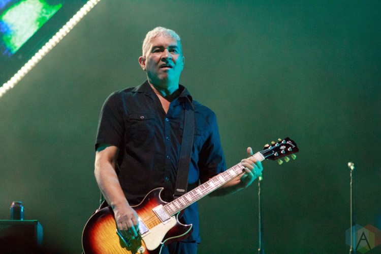 SAN BERNARDINO, CA - OCTOBER 06: Foo Fighters performs at Cal Jam at Glen Helen Regional Park in San Bernardino, California on October 06, 2018. (Photo: James Alvarez/Aesthetic Magazine)