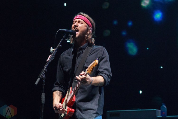 SAN BERNARDINO, CA - OCTOBER 06: Foo Fighters performs at Cal Jam at Glen Helen Regional Park in San Bernardino, California on October 06, 2018. (Photo: James Alvarez/Aesthetic Magazine)