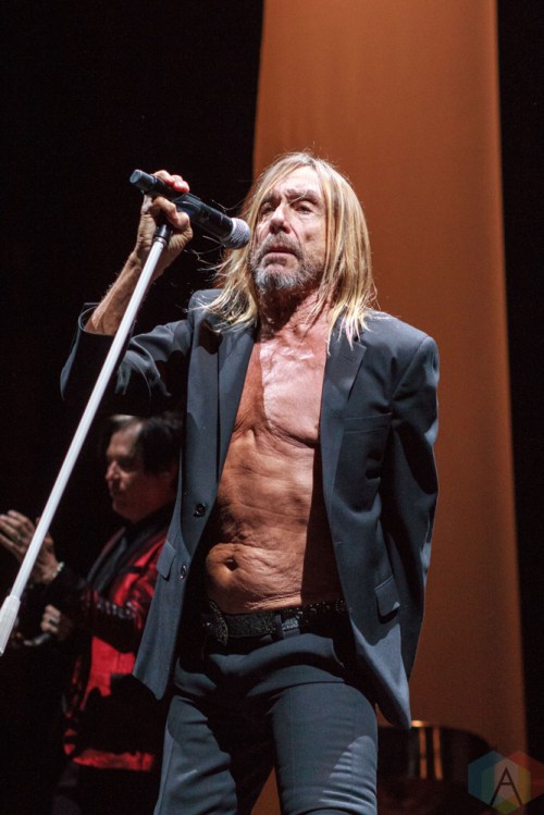 SAN BERNARDINO, CA - OCTOBER 06: Iggy Pop performs at Cal Jam at Glen Helen Regional Park in San Bernardino, California on October 06, 2018. (Photo: James Alvarez/Aesthetic Magazine)