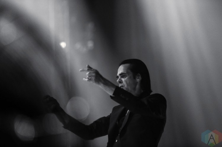 LOS ANGELES, CA - OCTOBER 21: Nick Cave & The Bad Seeds performs at The Forum in Los Angeles, California on October 21, 2018. (Photo: Melanie Escombe/Aesthetic Magazine)