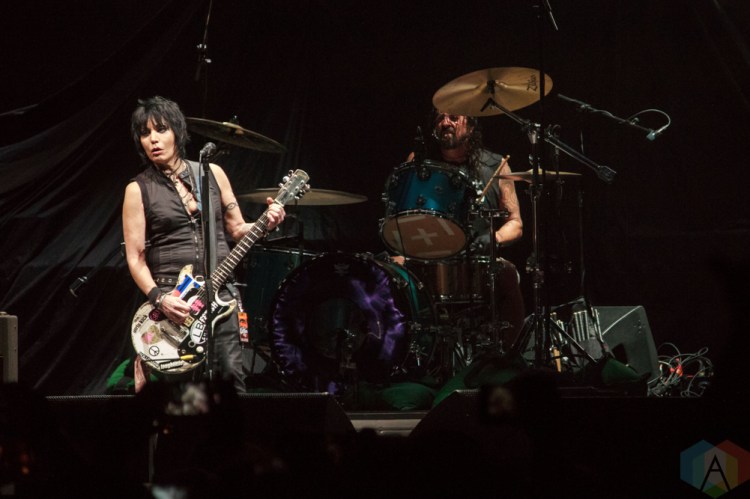SAN BERNARDINO, CA - OCTOBER 06: Nirvana performs at Cal Jam at Glen Helen Regional Park in San Bernardino, California on October 06, 2018. (Photo: James Alvarez/Aesthetic Magazine)