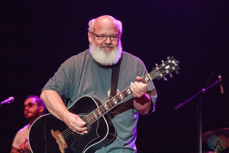 SAN BERNARDINO, CA - OCTOBER 06: Tenacious D performs at Cal Jam at Glen Helen Regional Park in San Bernardino, California on October 06, 2018. (Photo: James Alvarez/Aesthetic Magazine)