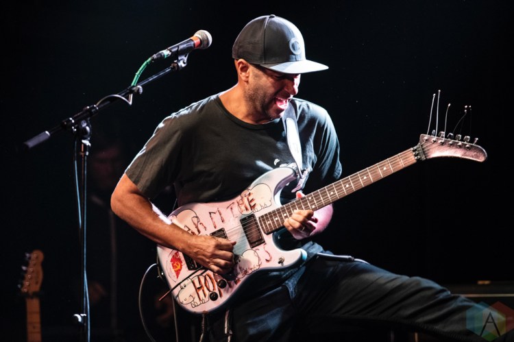 SEATTLE, WA - OCTOBER 18: Tom Morello performs at The Crocodile in Seattle on October 18, 2018. (Photo: Kevin Tosh/Aesthetic Magazine)