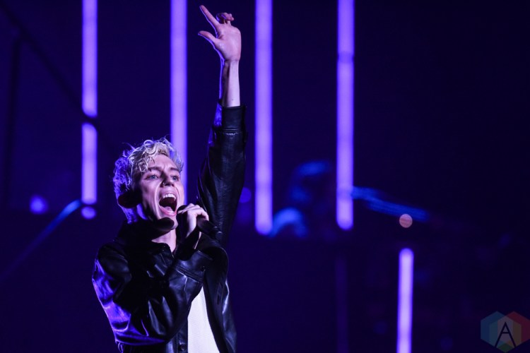 TORONTO, ON - OCTOBER 15: Troye Sivan performs at Sony Centre in Toronto on October 15, 2018. (Photo: Jaime Espinoza/Aesthetic Magazine)