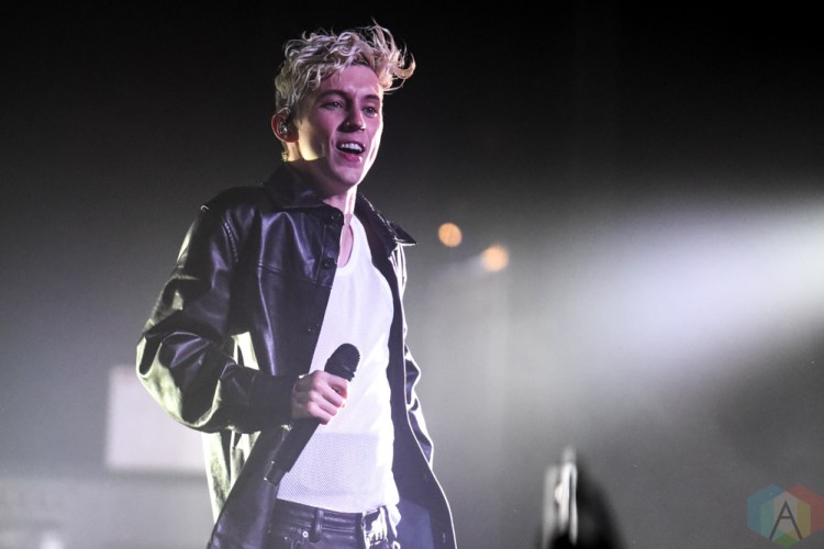 TORONTO, ON - OCTOBER 15: Troye Sivan performs at Sony Centre in Toronto on October 15, 2018. (Photo: Jaime Espinoza/Aesthetic Magazine)