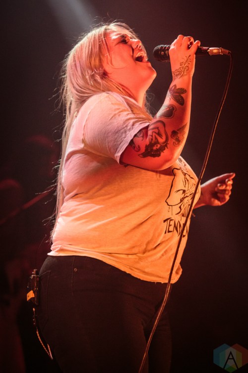 TORONTO, ON - NOVEMBER 08: Elle King performs at The Opera House in Toronto on November 08, 2018. (Photo: David McDonald/Aesthetic Magazine)