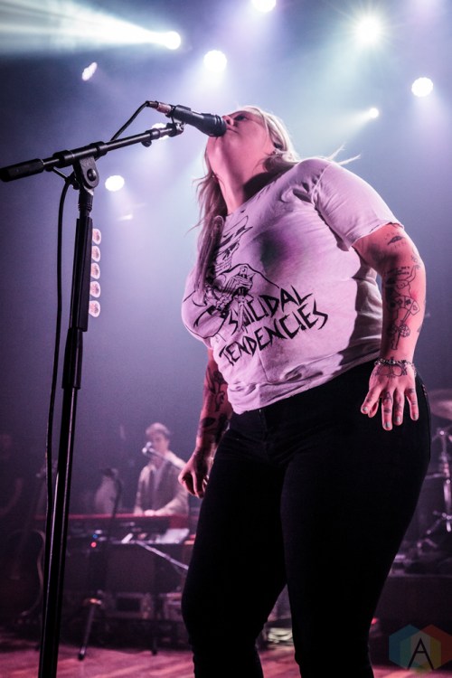 TORONTO, ON - NOVEMBER 08: Elle King performs at The Opera House in Toronto on November 08, 2018. (Photo: David McDonald/Aesthetic Magazine)