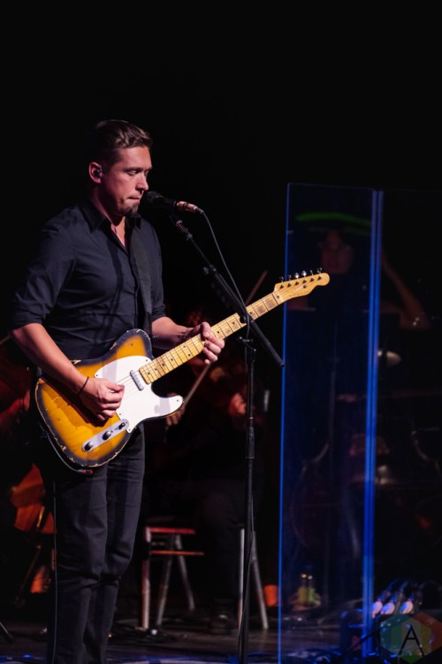 TORONTO, ON - NOVEMBER 20: Hanson performs at Queen Elizabeth Theatre in Toronto on November 20, 2018. (Photo: Adam Horton/Aesthetic Magazine)