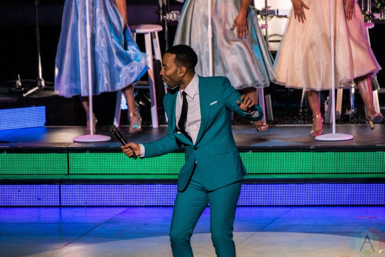 TORONTO, ON - NOVEMBER 27: John Legend performs at Sony Centre in Toronto on November 27, 2018. (Photo: Joanna Glezakos/Aesthetic Magazine)