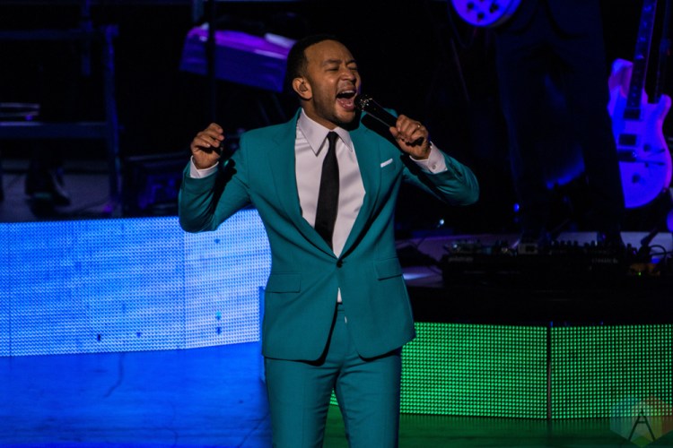 TORONTO, ON - NOVEMBER 27: John Legend performs at Sony Centre in Toronto on November 27, 2018. (Photo: Joanna Glezakos/Aesthetic Magazine)