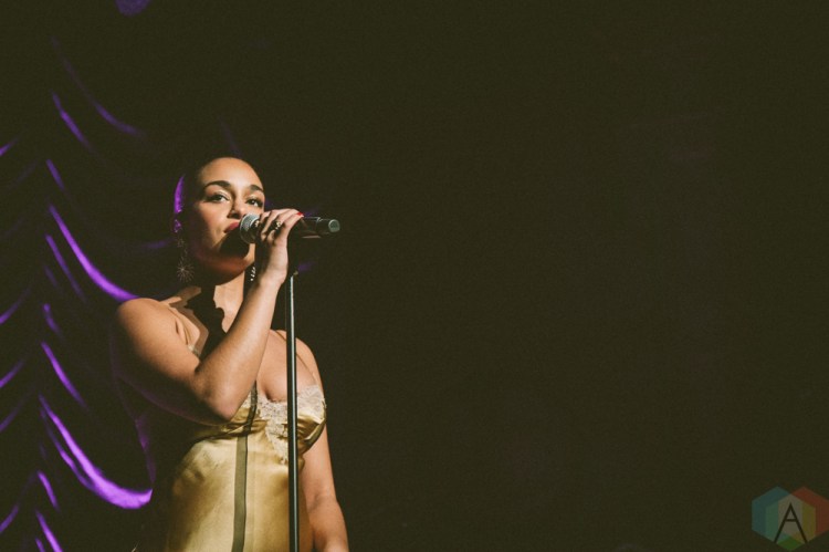 VANCOUVER, BC - NOVEMBER 20: Jorja Smith performs at Orpheum Theatre in Vancouver on November 20, 2018. (Photo: Danica Bansie/Aesthetic Magazine)