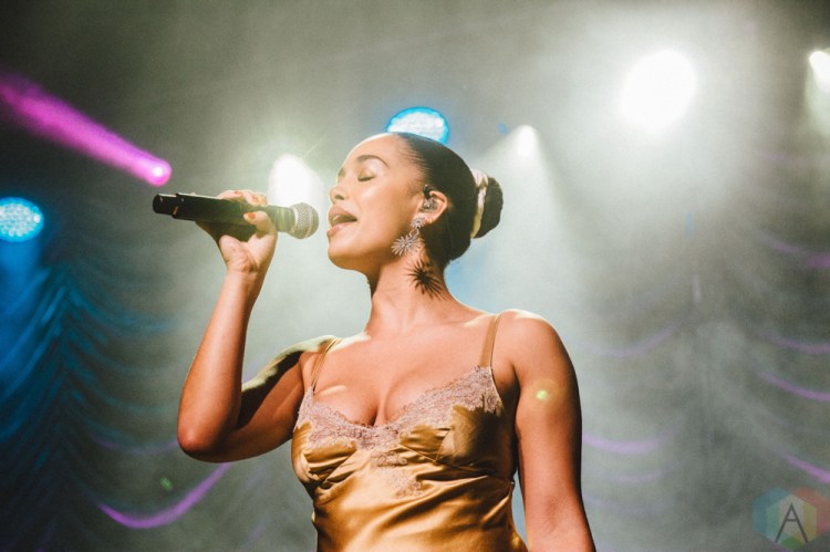 VANCOUVER, BC - NOVEMBER 20: Jorja Smith performs at Orpheum Theatre in Vancouver on November 20, 2018. (Photo: Danica Bansie/Aesthetic Magazine)