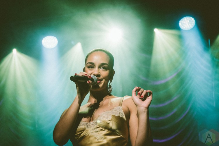 VANCOUVER, BC - NOVEMBER 20: Jorja Smith performs at Orpheum Theatre in Vancouver on November 20, 2018. (Photo: Danica Bansie/Aesthetic Magazine)