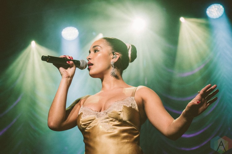 VANCOUVER, BC - NOVEMBER 20: Jorja Smith performs at Orpheum Theatre in Vancouver on November 20, 2018. (Photo: Danica Bansie/Aesthetic Magazine)