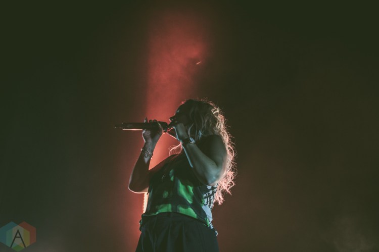 VANCOUVER, BC - NOVEMBER 09: Lilly Allen performs at Vogue Theatre in Vancouver on November 09, 2018. (Photo: Danica Bansie/Aesthetic Magazine)