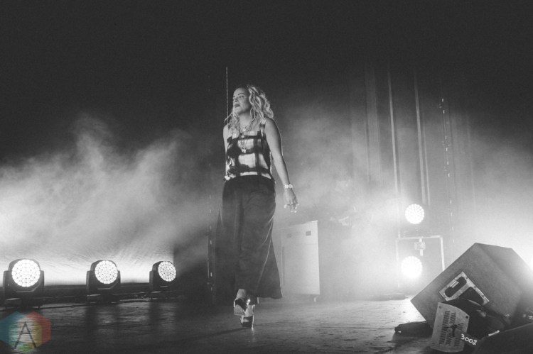 VANCOUVER, BC - NOVEMBER 09: Lilly Allen performs at Vogue Theatre in Vancouver on November 09, 2018. (Photo: Danica Bansie/Aesthetic Magazine)