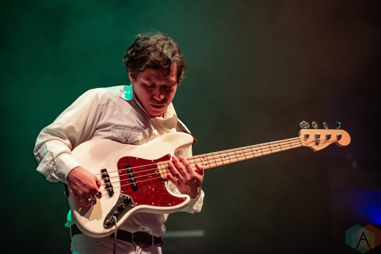 HOLLYWOOD, CA - NOVEMBER 16: Neil Frances performs at Hollywood Palladium in Hollywood, California on November 16, 2018. (Photo: Kelli Binnings/Aesthetic Magazine)