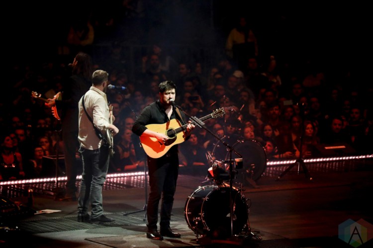 TORONTO, ON - DECEMBER 17: Mumford And Sons performs at Scotiabank Arena in Toronto on December 17, 2018. (Photo: Michael Hurcomb/Aesthetic Magazine)